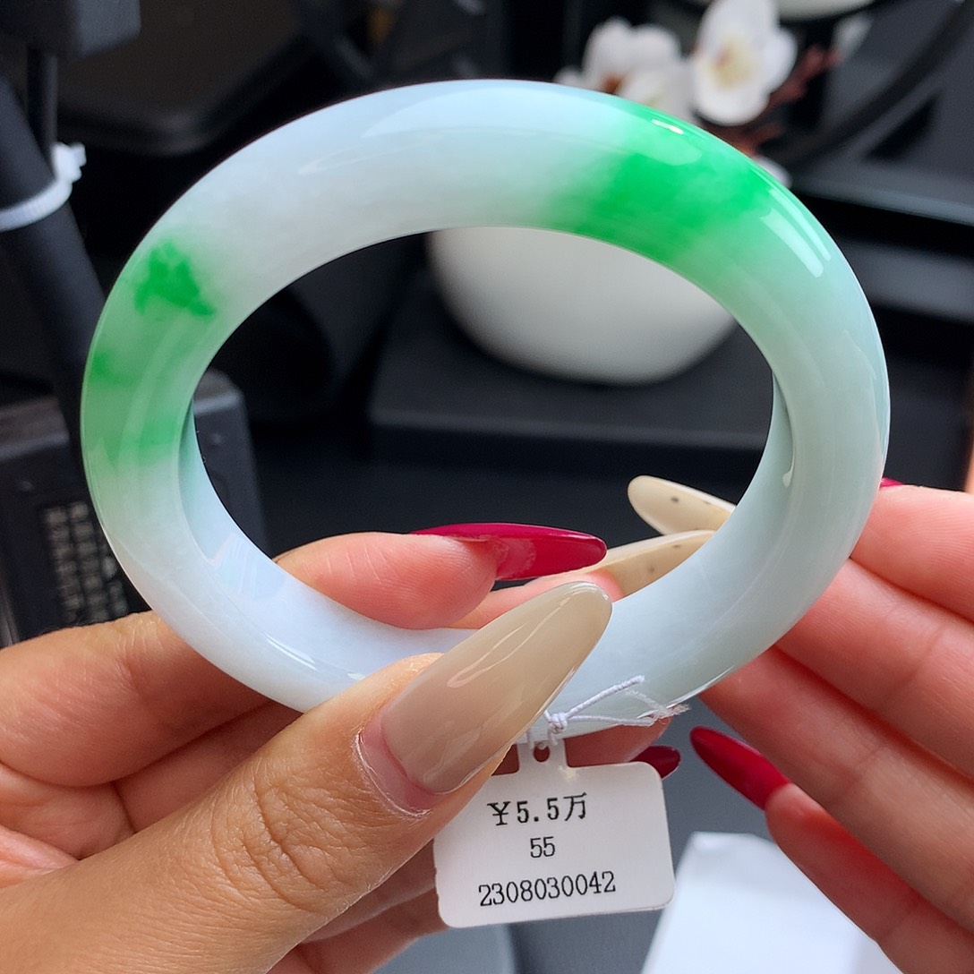 未镶嵌手镯翡翠55正圈白底青