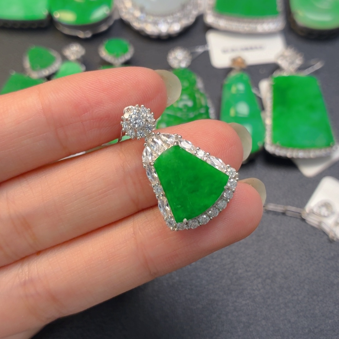 翡翠银S925镶嵌颈饰