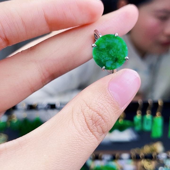 翡翠戒指银S925镶嵌饰品