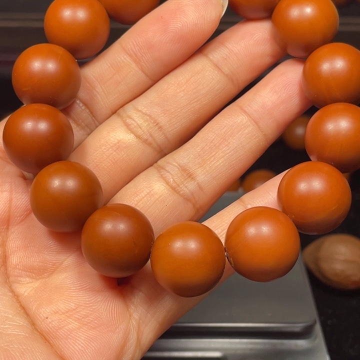 龙***印橄榄核吊坠1.63+全品树王