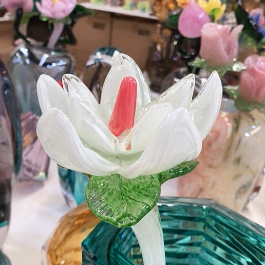 琉璃花瓶高45厘米宽9厘米