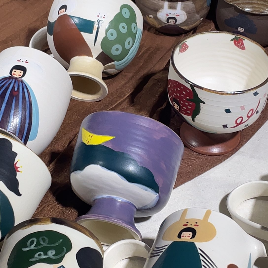 手工手绘的陶瓷杯