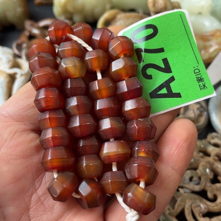 玛瑙/玉髓颈饰未镶嵌