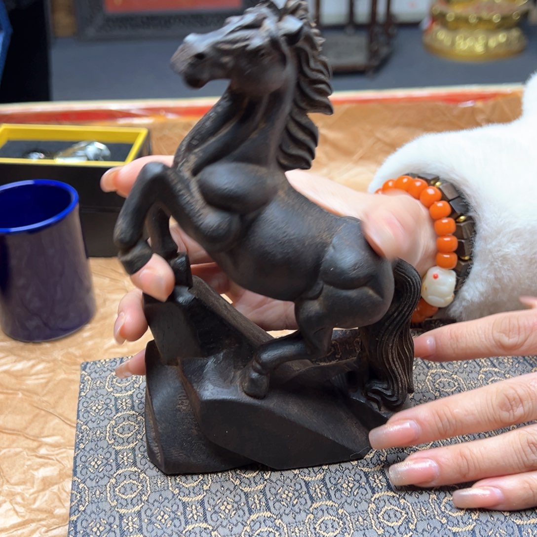 大叶紫檀（黑酸枝木类）