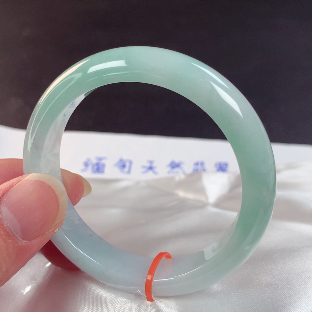 未镶嵌手镯翡翠148