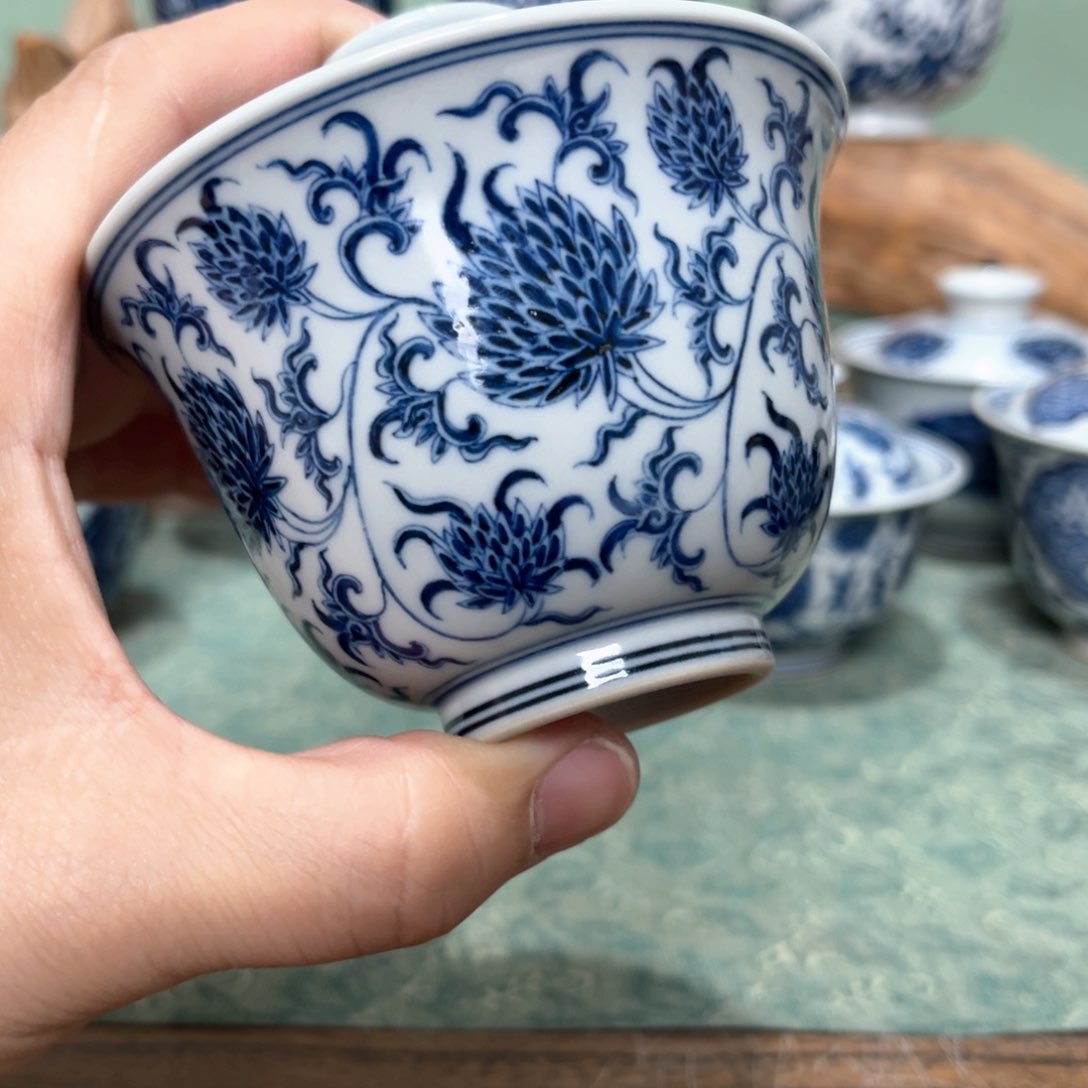 翰林瓷轩 菊花纹 铃铛盖碗