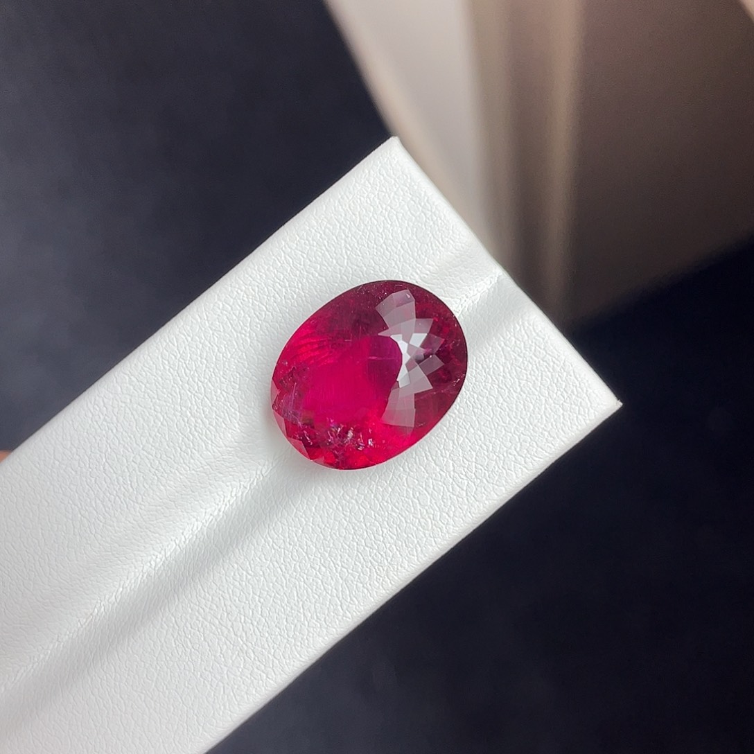 碧玺裸石未镶嵌14.155ct卢比来