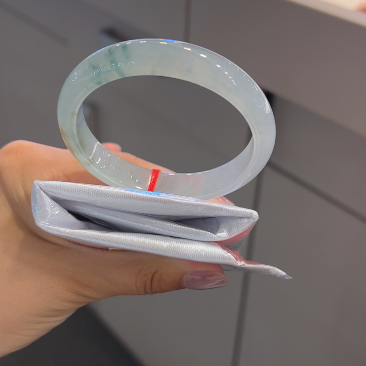 【闪购商品】翡翠未镶嵌手镯飘花