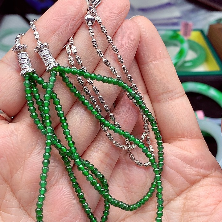 翡翠颈饰银S925镶嵌翡翠