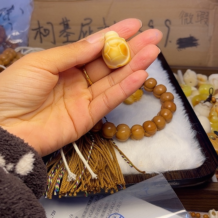 猴头核桃吊坠乌龟