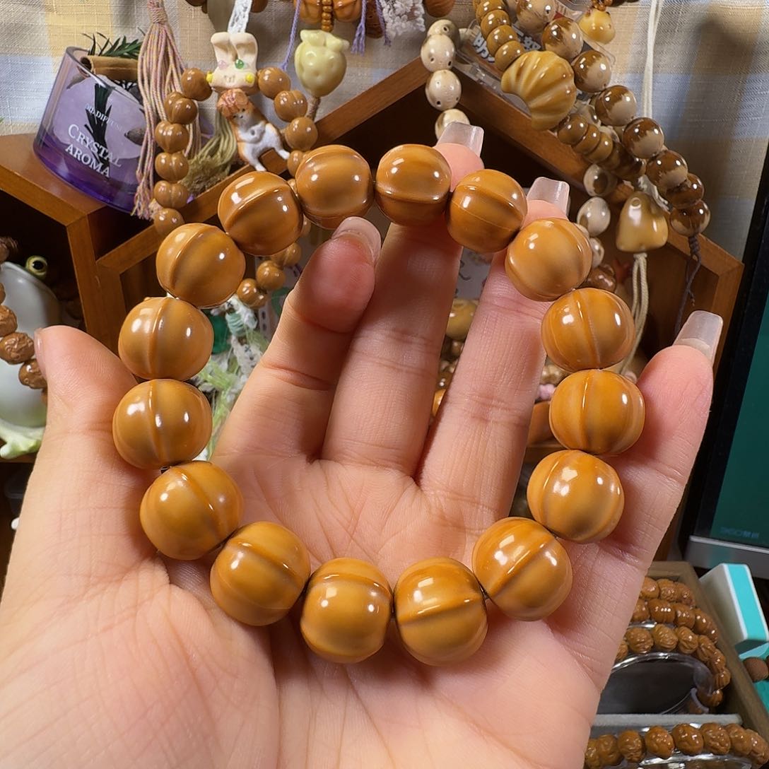 猴头核桃手串大鲨鱼背