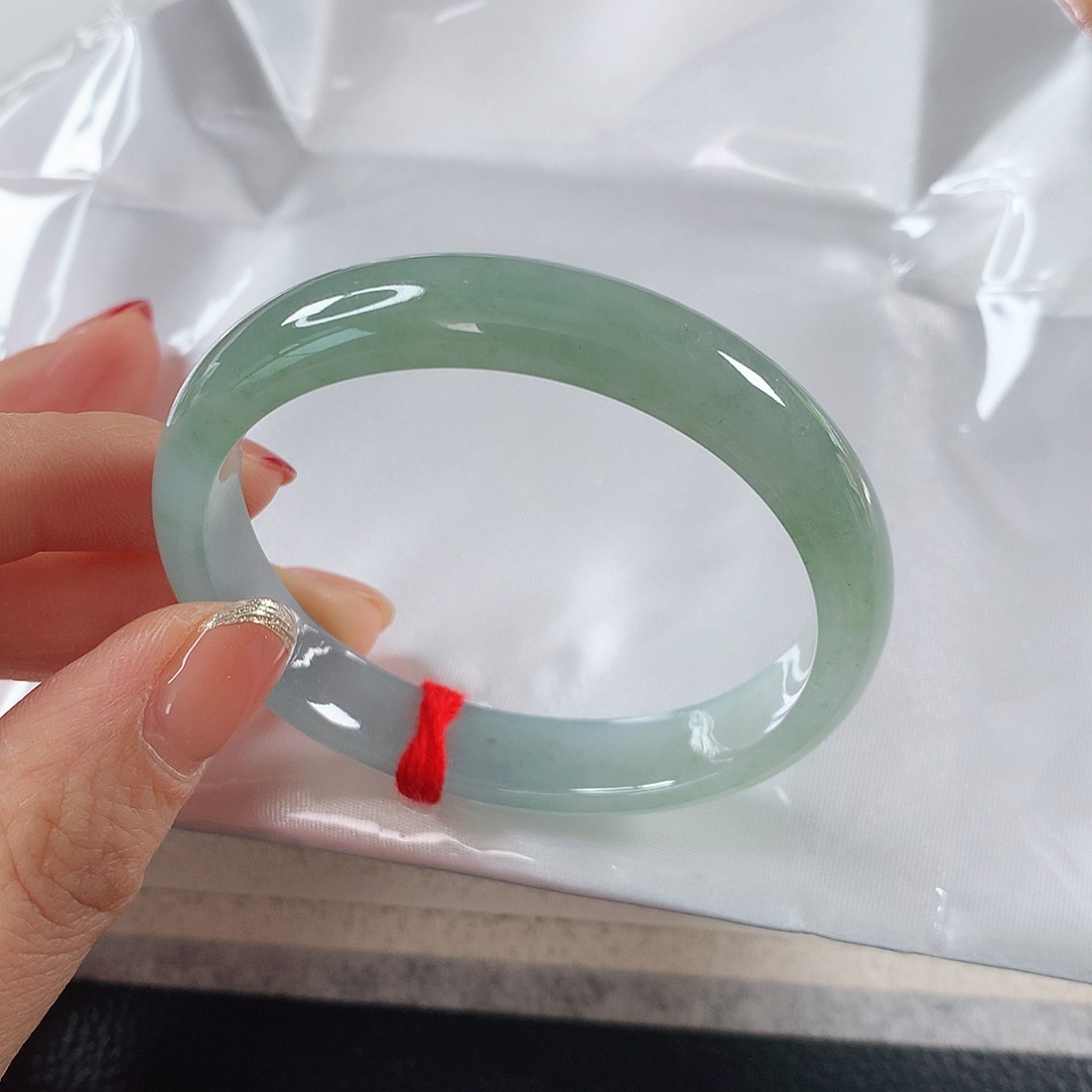 翡翠手镯未镶嵌甜****选 贵妃