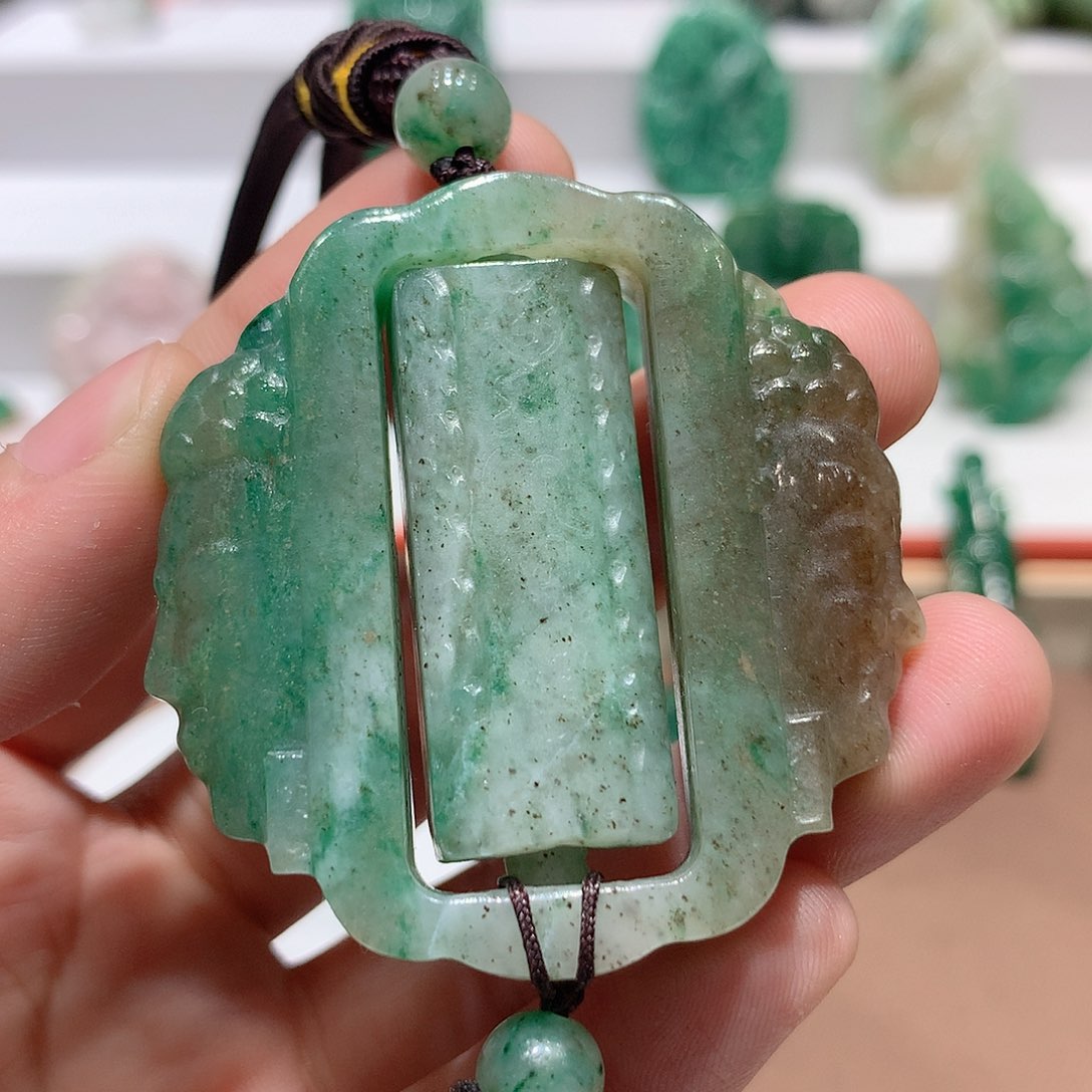 独山玉挂件未镶嵌