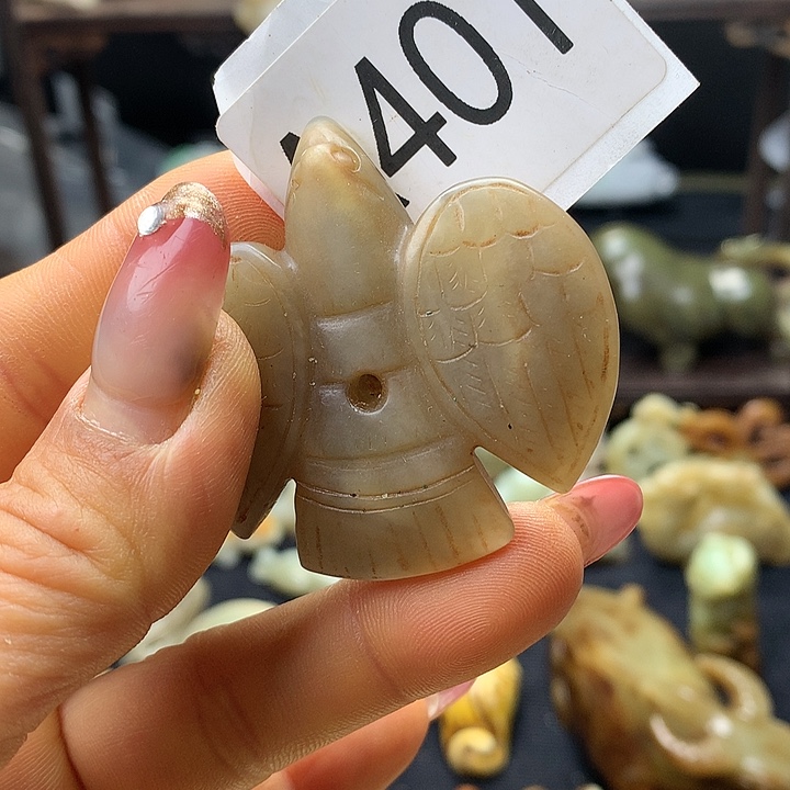 和田玉未镶嵌车挂