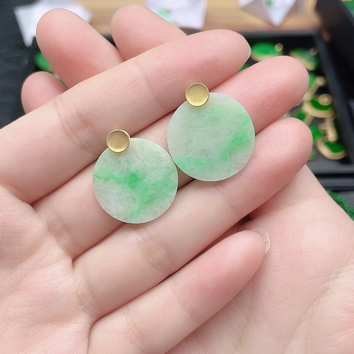 翡翠耳饰18K金镶嵌天然翡翠