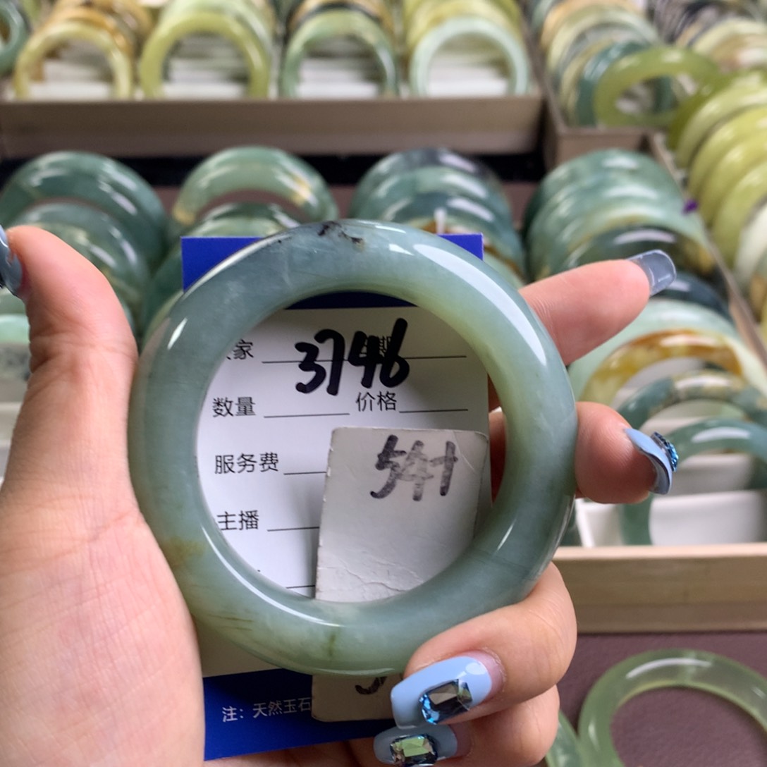 蛇纹石玉未镶嵌手镯3746