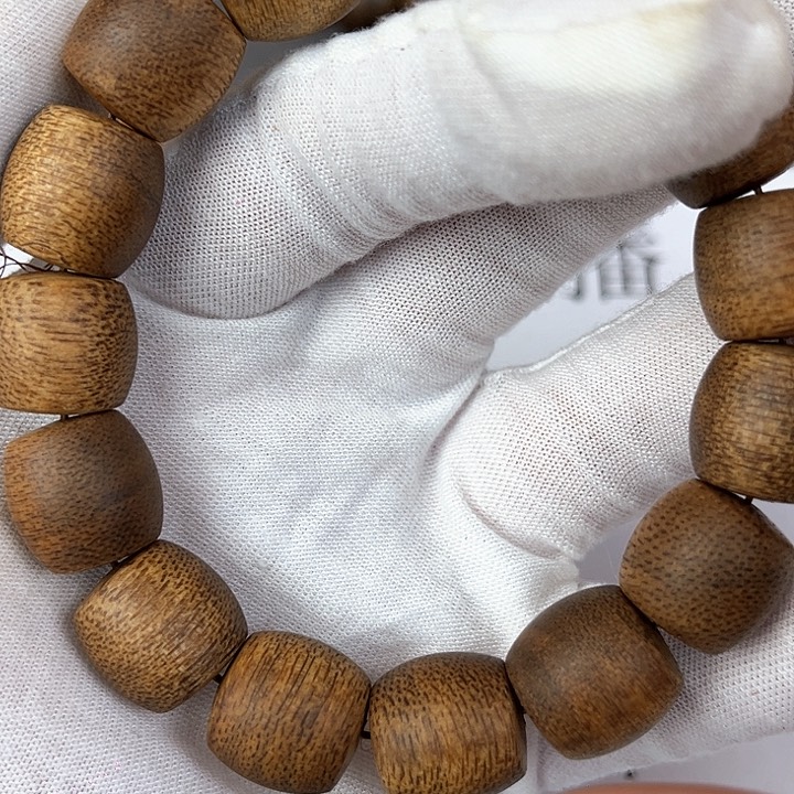 沉香手串芽庄1.4树心油