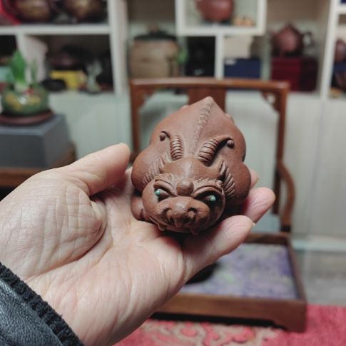 紫砂茶壶c***t貔貅手把件手工制作