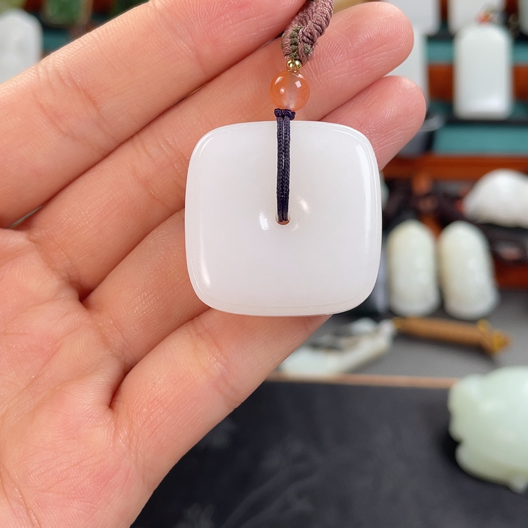 未镶嵌和田玉挂件