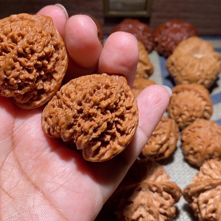 李***，把件文玩核桃核桃