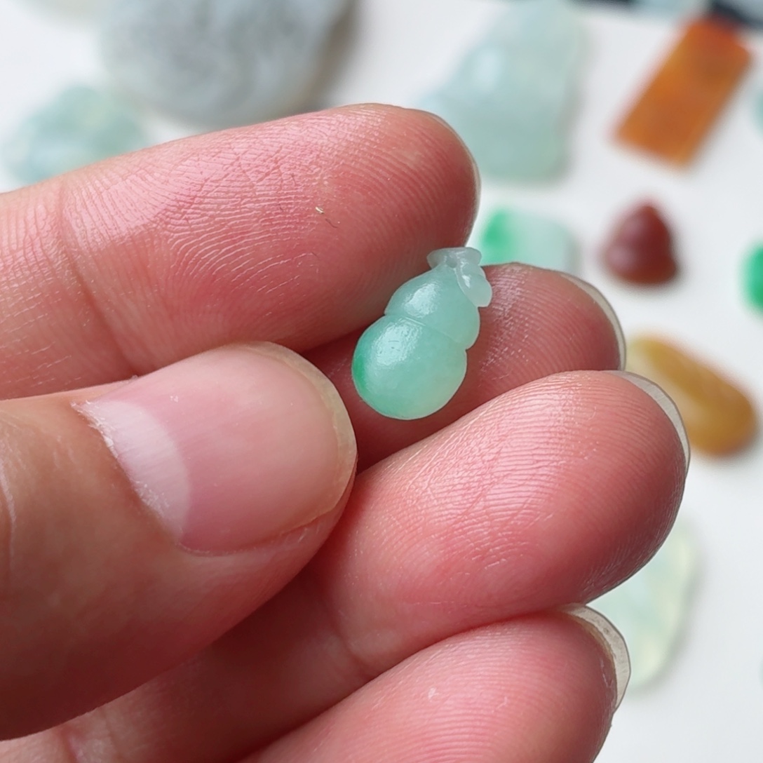 未镶嵌定制翡翠包