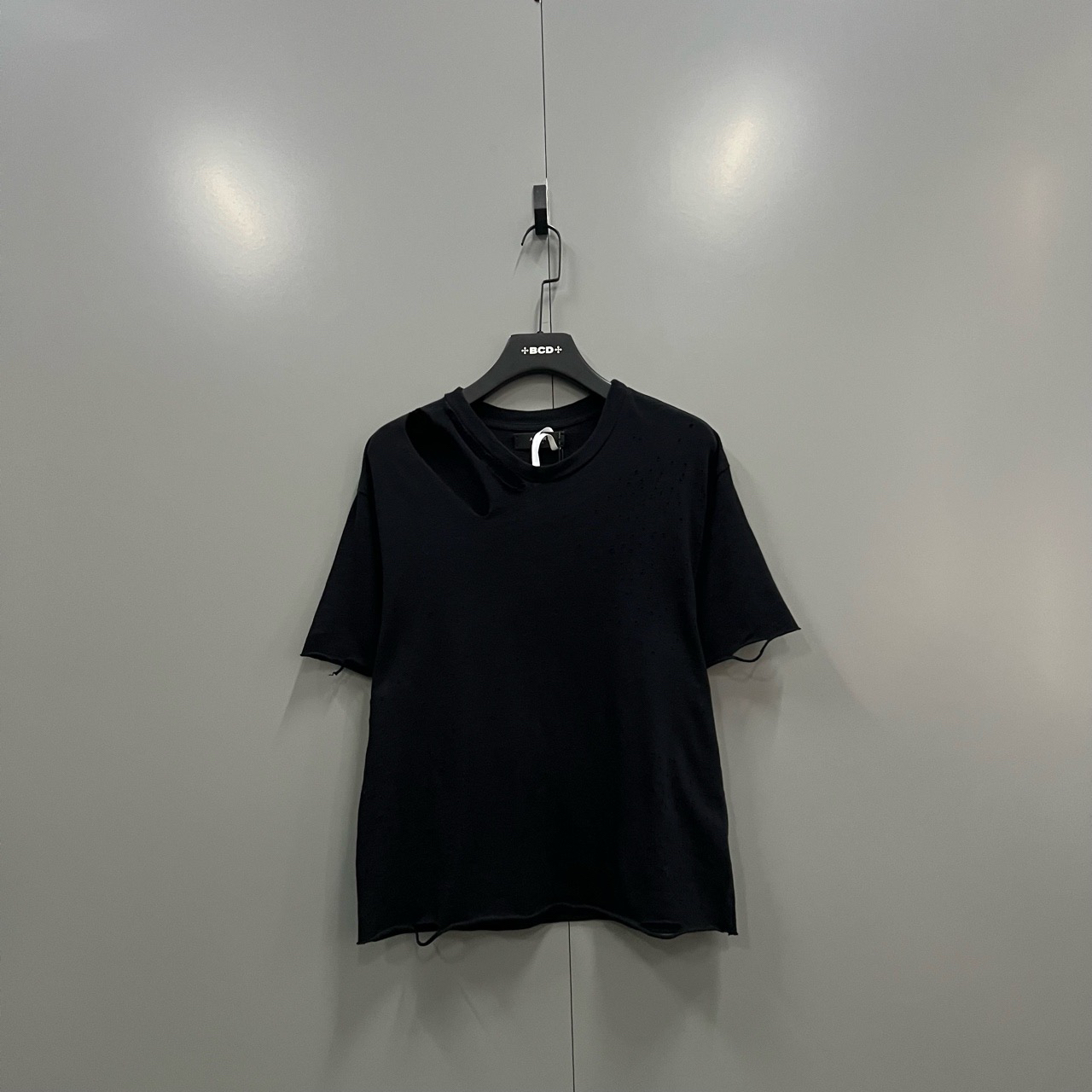 （bb）108 AMIRI 黑色破坏做旧短袖 34码/98新/5700/002071