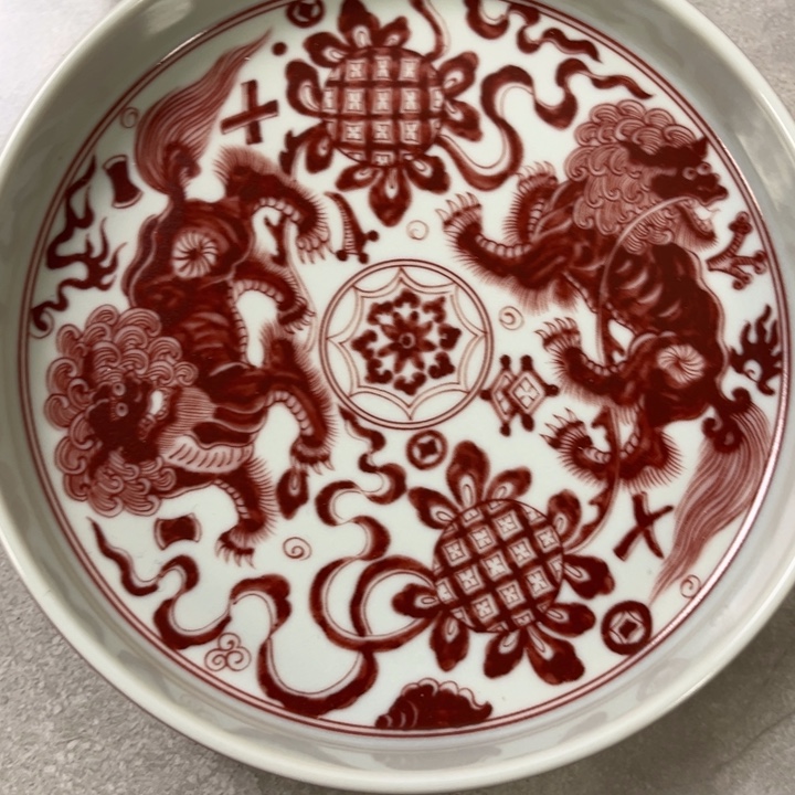 摆件瓷釉里红狮子大壶尘