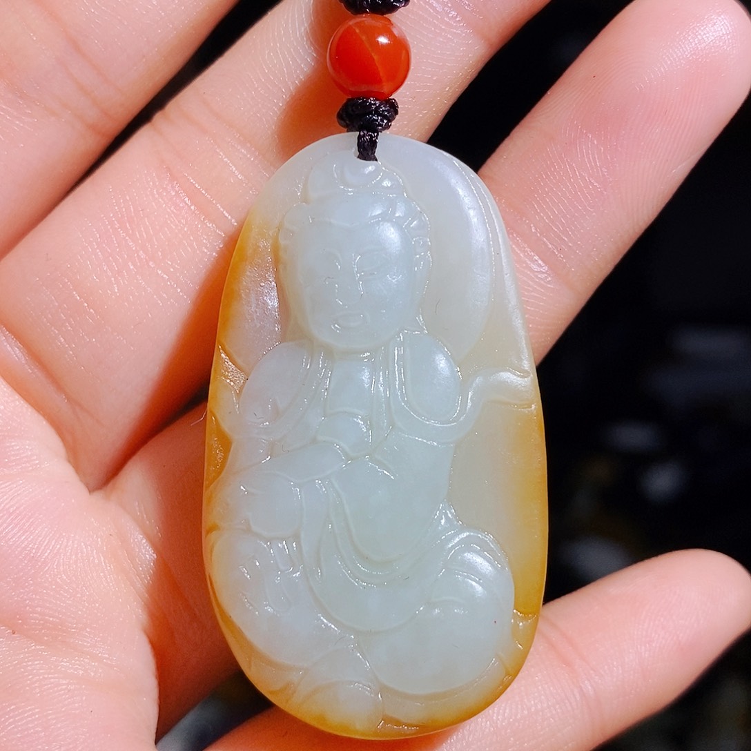 和田玉颈饰未镶嵌