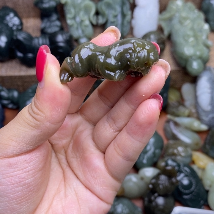 颈饰未镶嵌和田玉