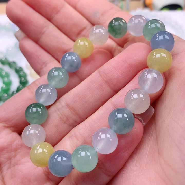 翡翠手链未镶嵌翡翠