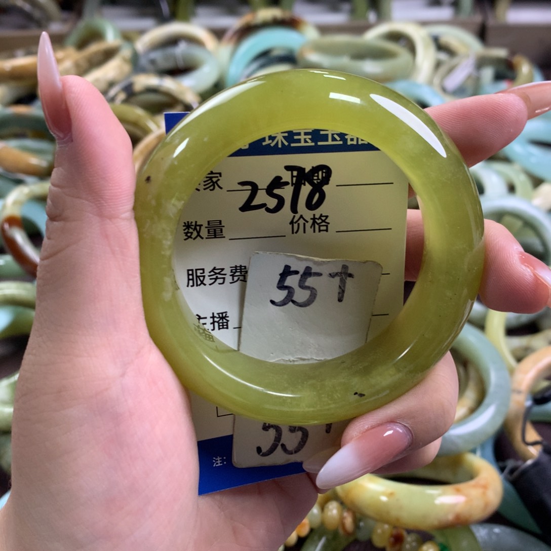 蛇纹石玉未镶嵌手镯2578