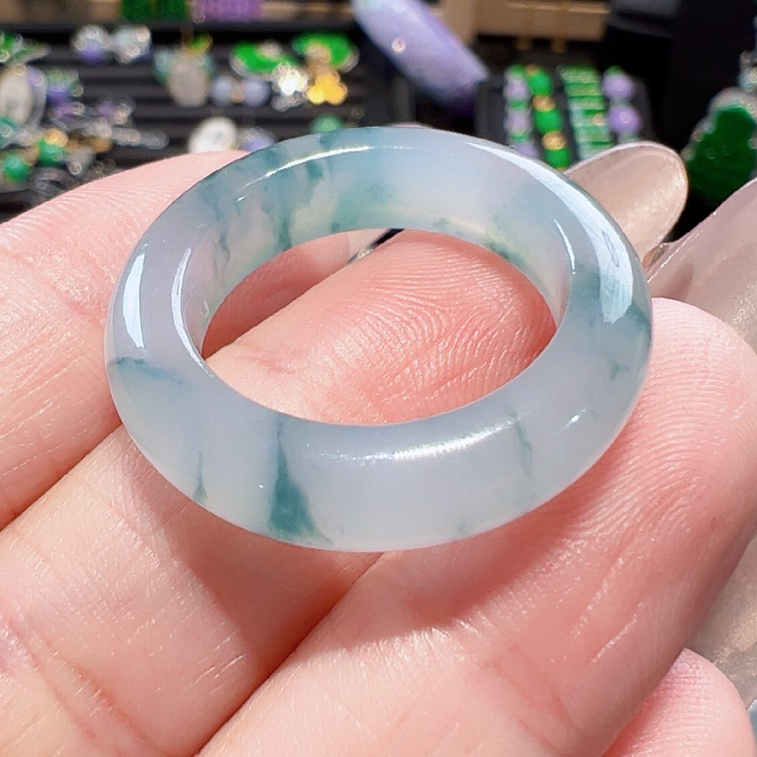 翡翠戒指未镶嵌签收后24小时鉴赏期