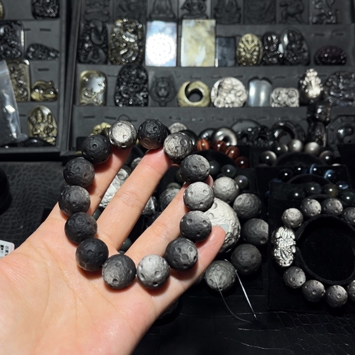 吃***哥黑曜岩未镶嵌珠宝奇石