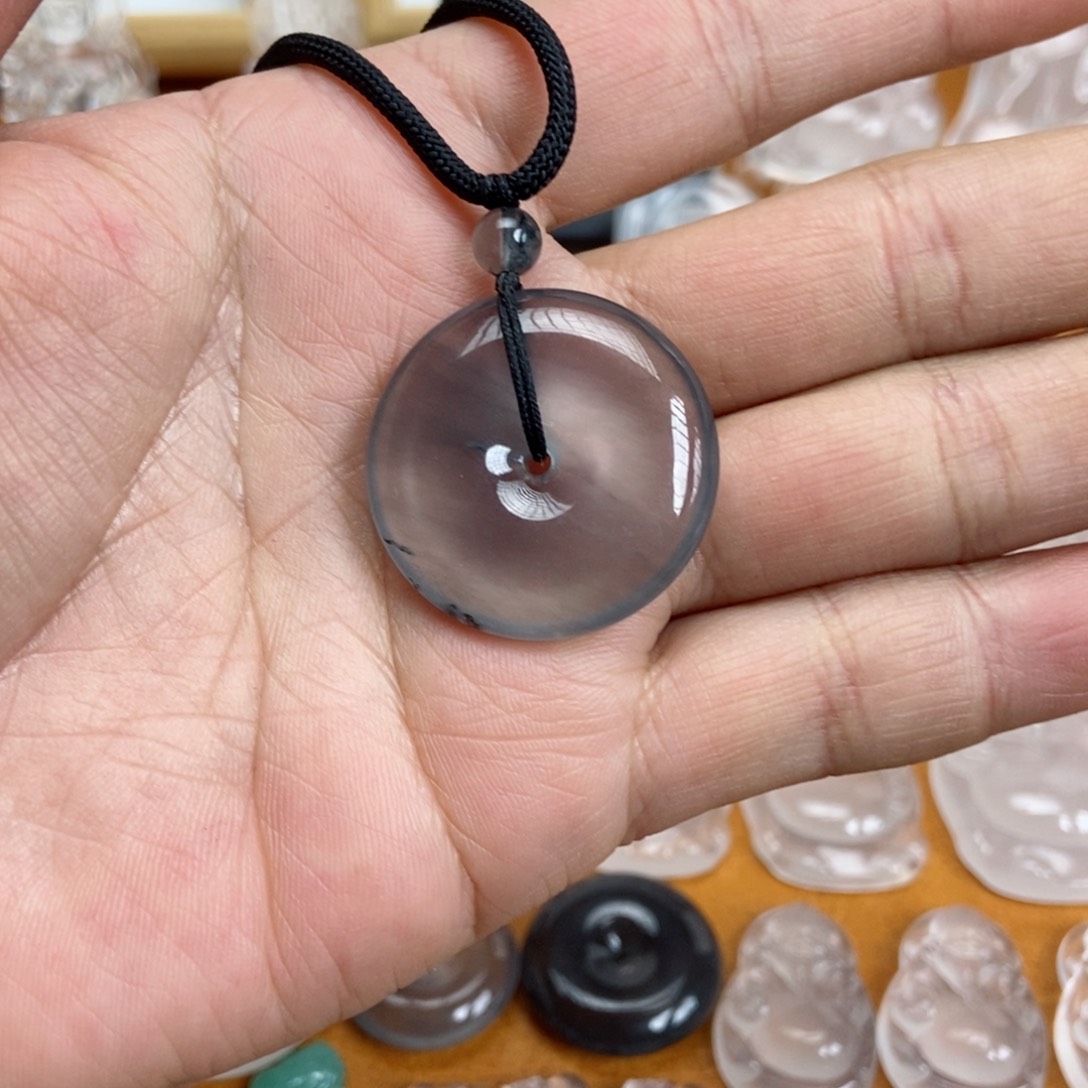 石英质玉吊坠未镶嵌