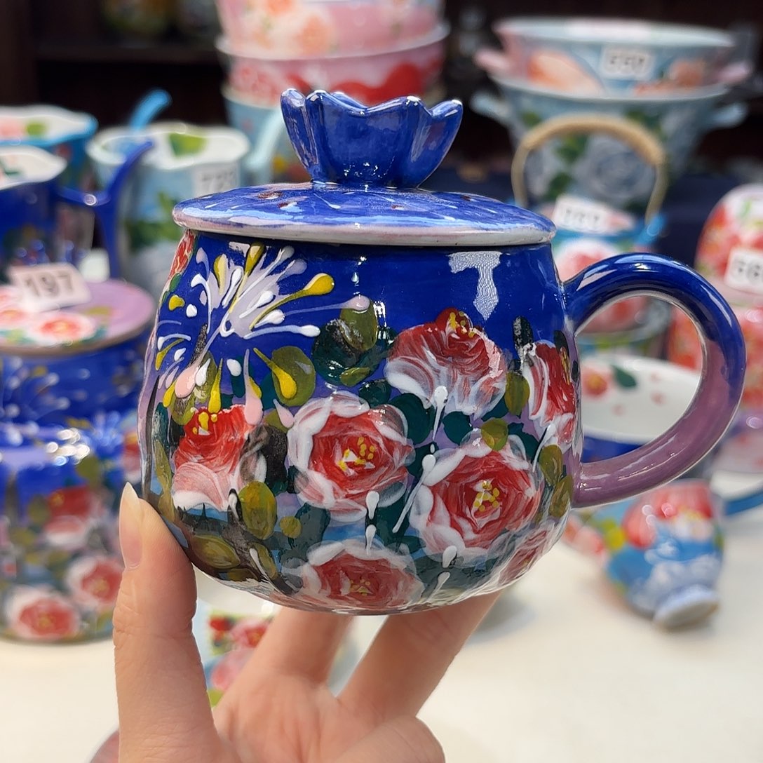 瓷片兔兔好可爱呀打