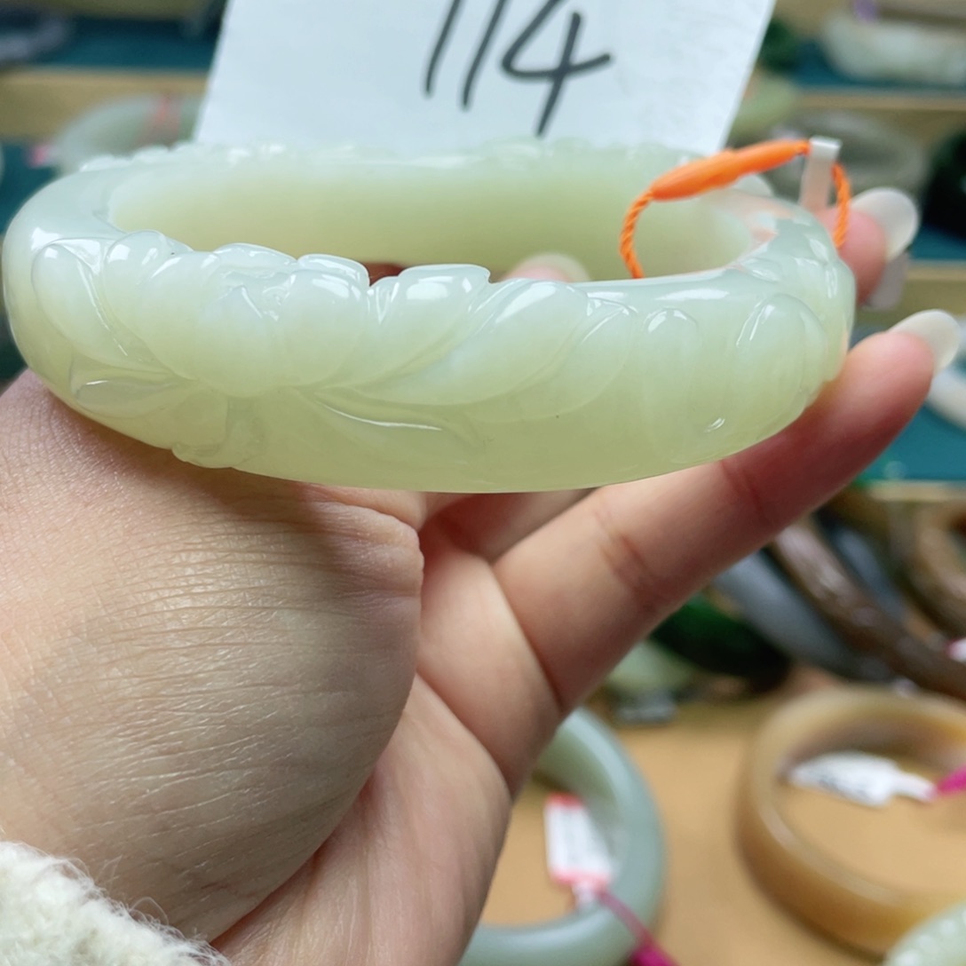 未镶嵌手镯和田玉圈口66