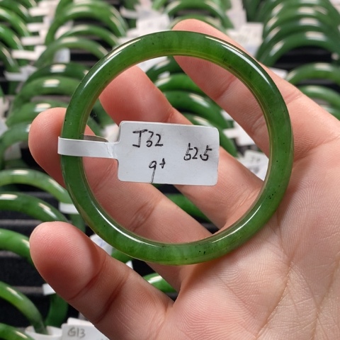 和田玉（碧玉）手镯未镶嵌