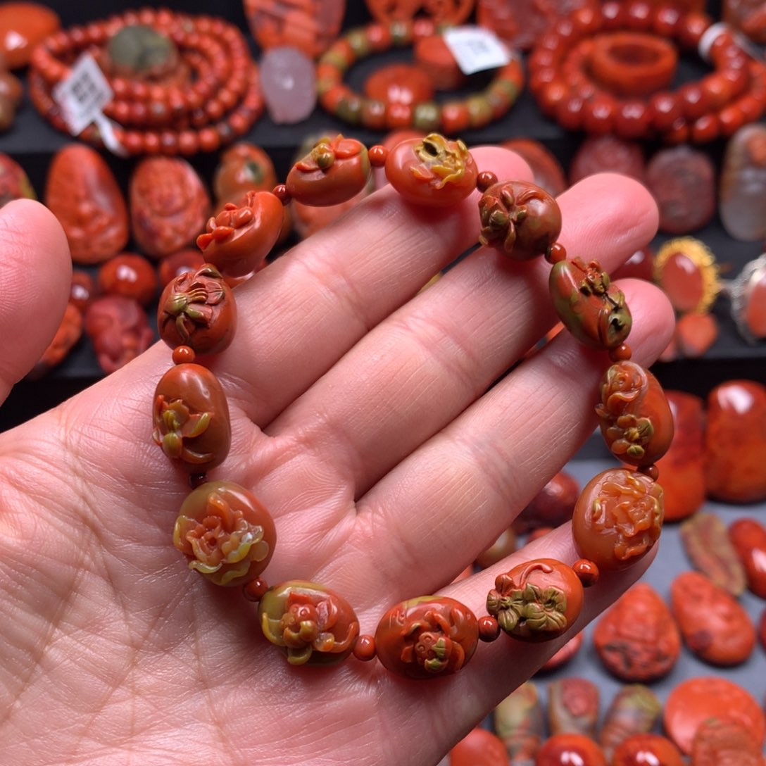 南红玛瑙手串未镶嵌