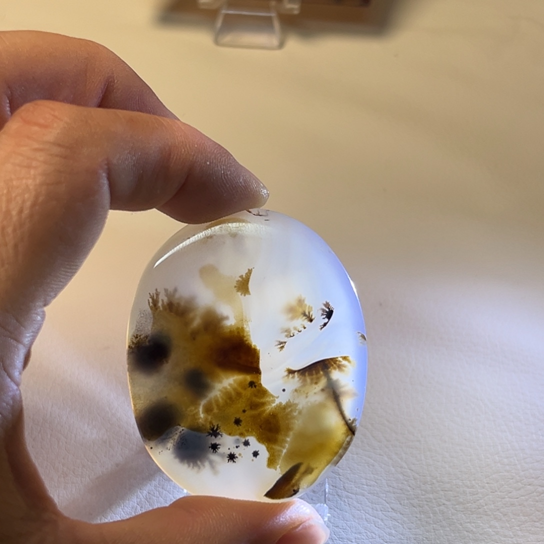 开***乐玛瑙/玉髓未镶嵌颈饰