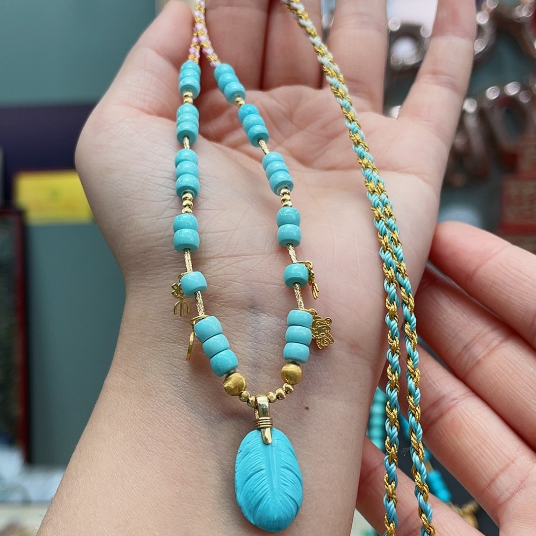 绿松石颈饰18K金镶嵌