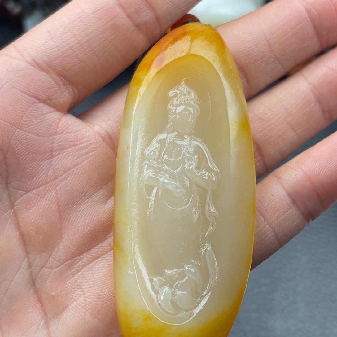 颈饰未镶嵌和田玉大***山