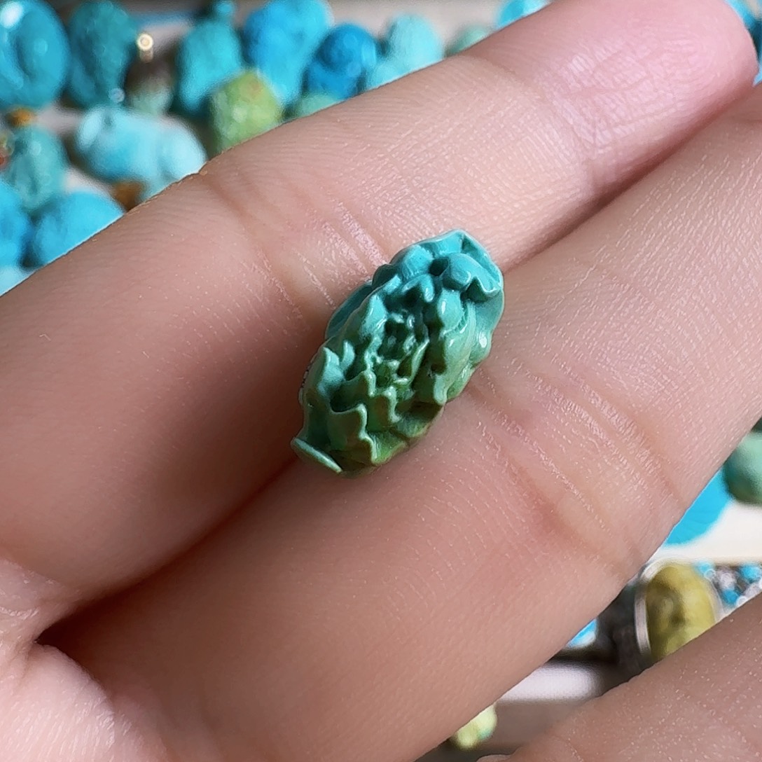 绿松石珠宝奇石未镶嵌原矿绿松石花花顶珠背云侧挂滴流背云吊坠