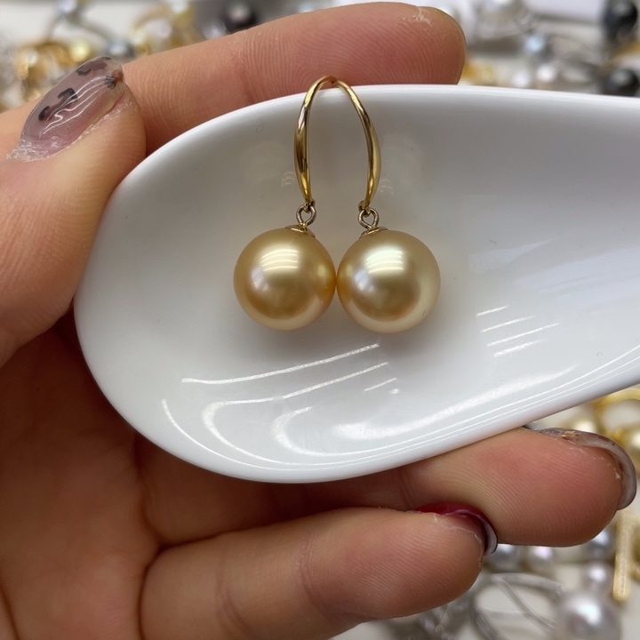 海水珍珠耳饰18K金镶嵌