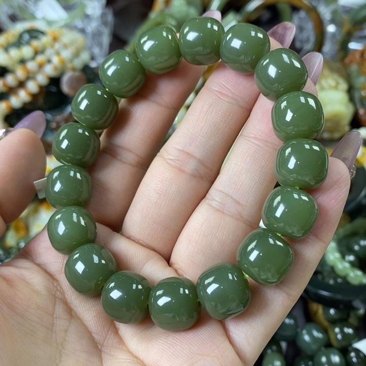 透闪石质玉手串未镶嵌品*行