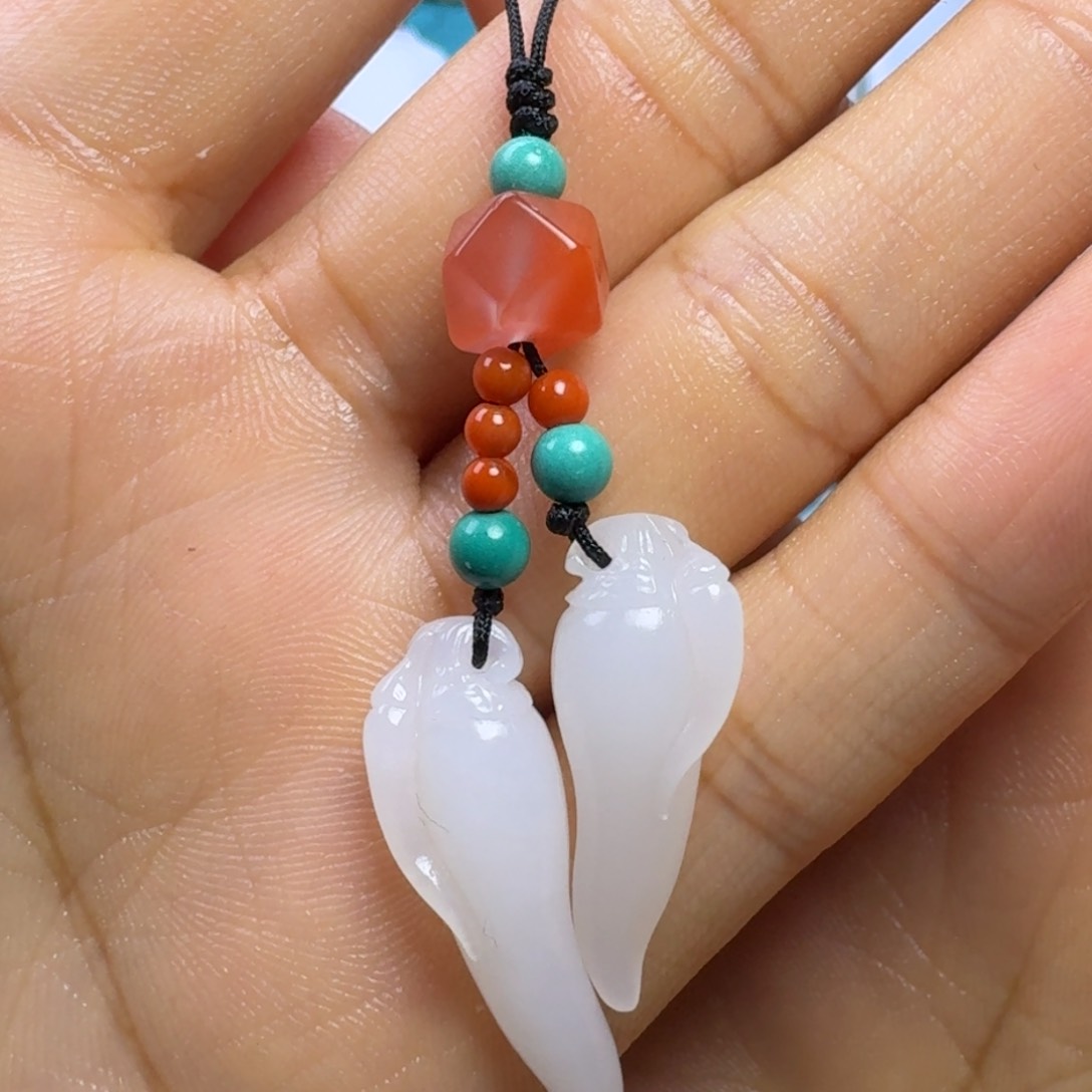 和田玉颈饰未镶嵌