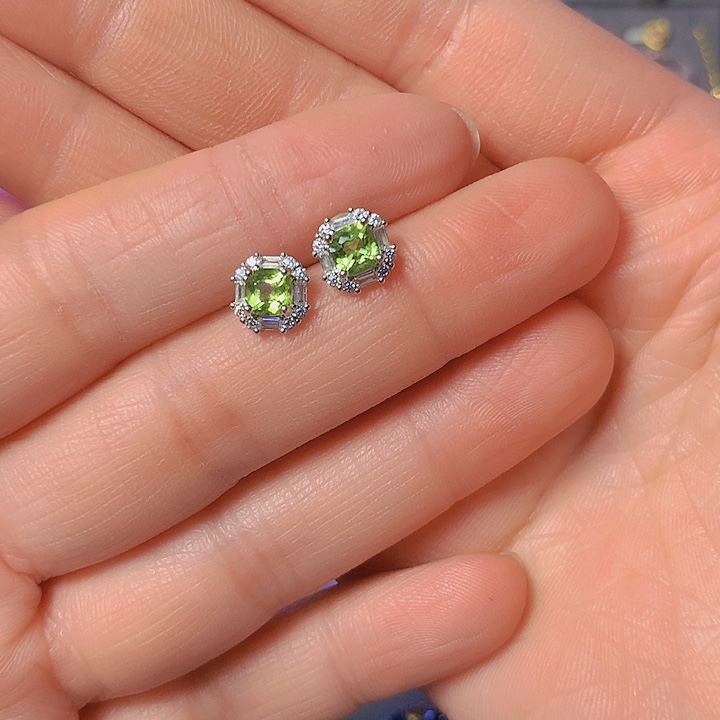 橄榄石耳饰银S925镶嵌A***酱