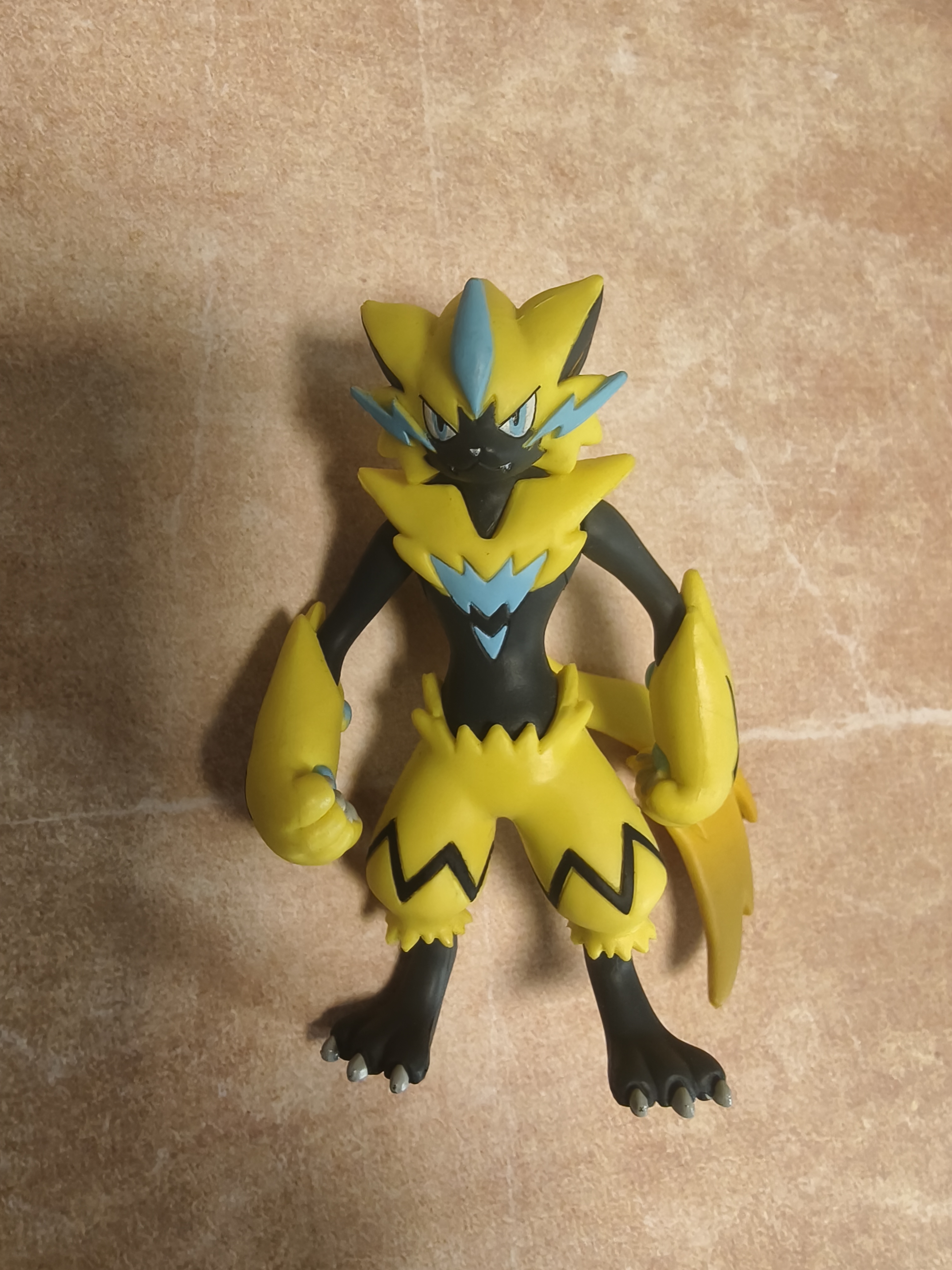 捷拉奥拉8cm TMOY正品