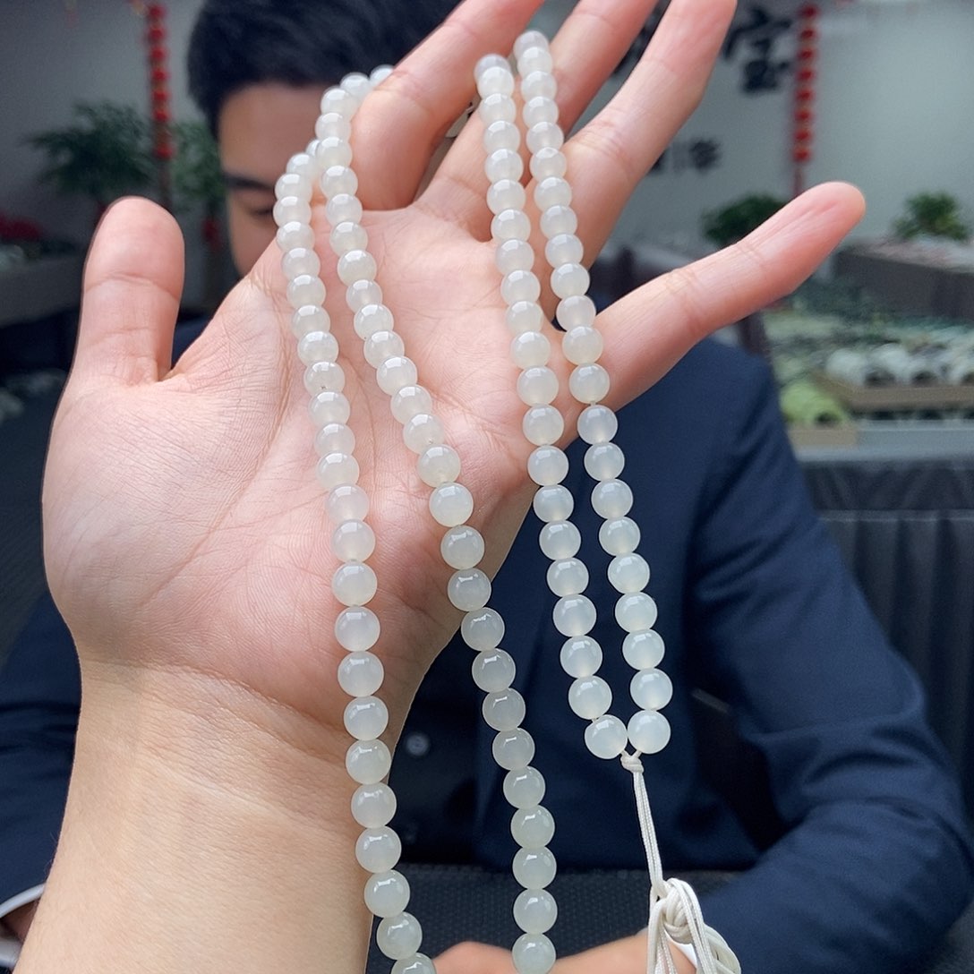 和田玉颜色多样性发拍一发一未镶嵌