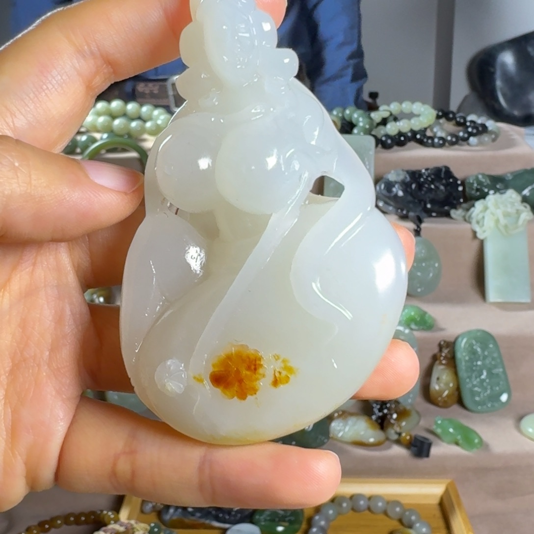 和田玉颈饰未镶嵌