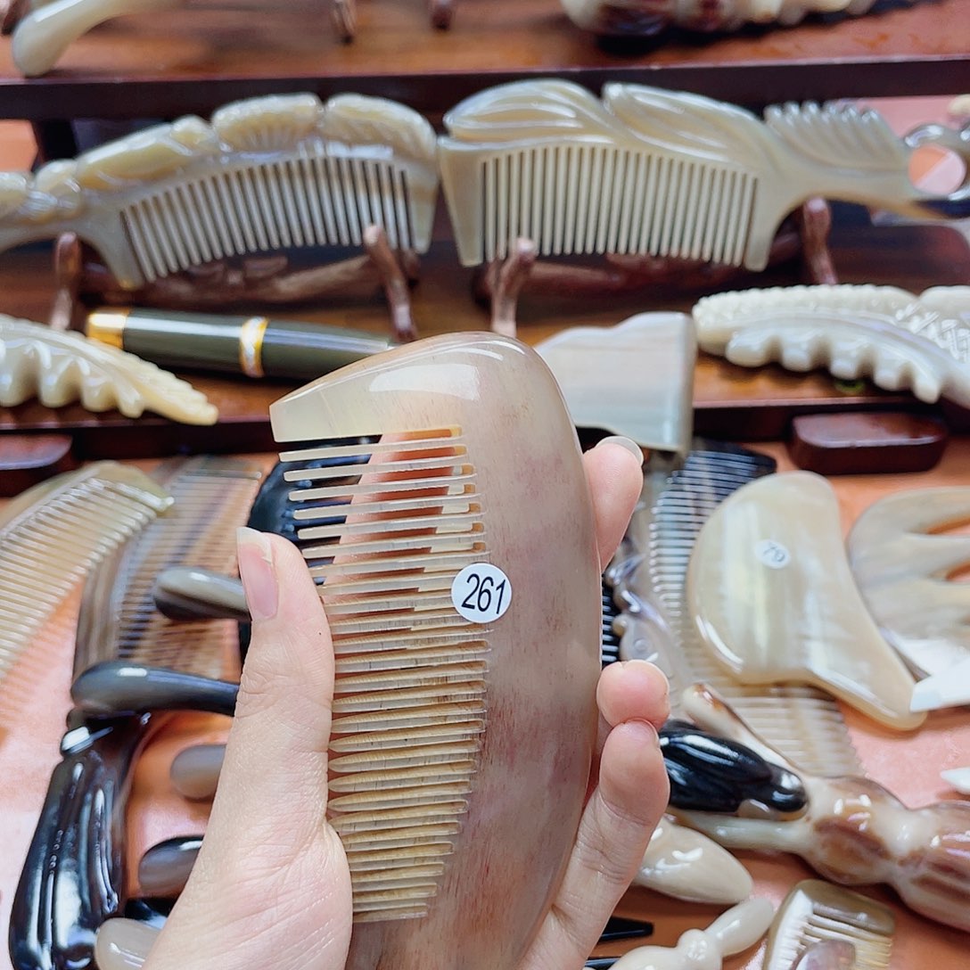 纯手工制作牛角梳261